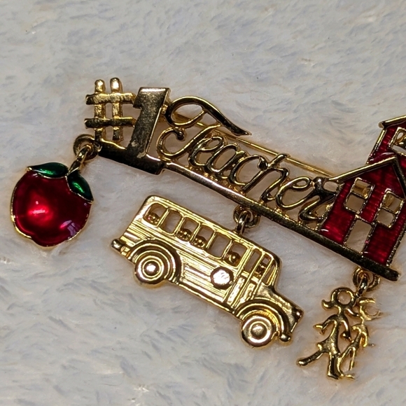 Vintage Goldtone and Red Enamel #1 TEACHER Brooche - Picture 5 of 6